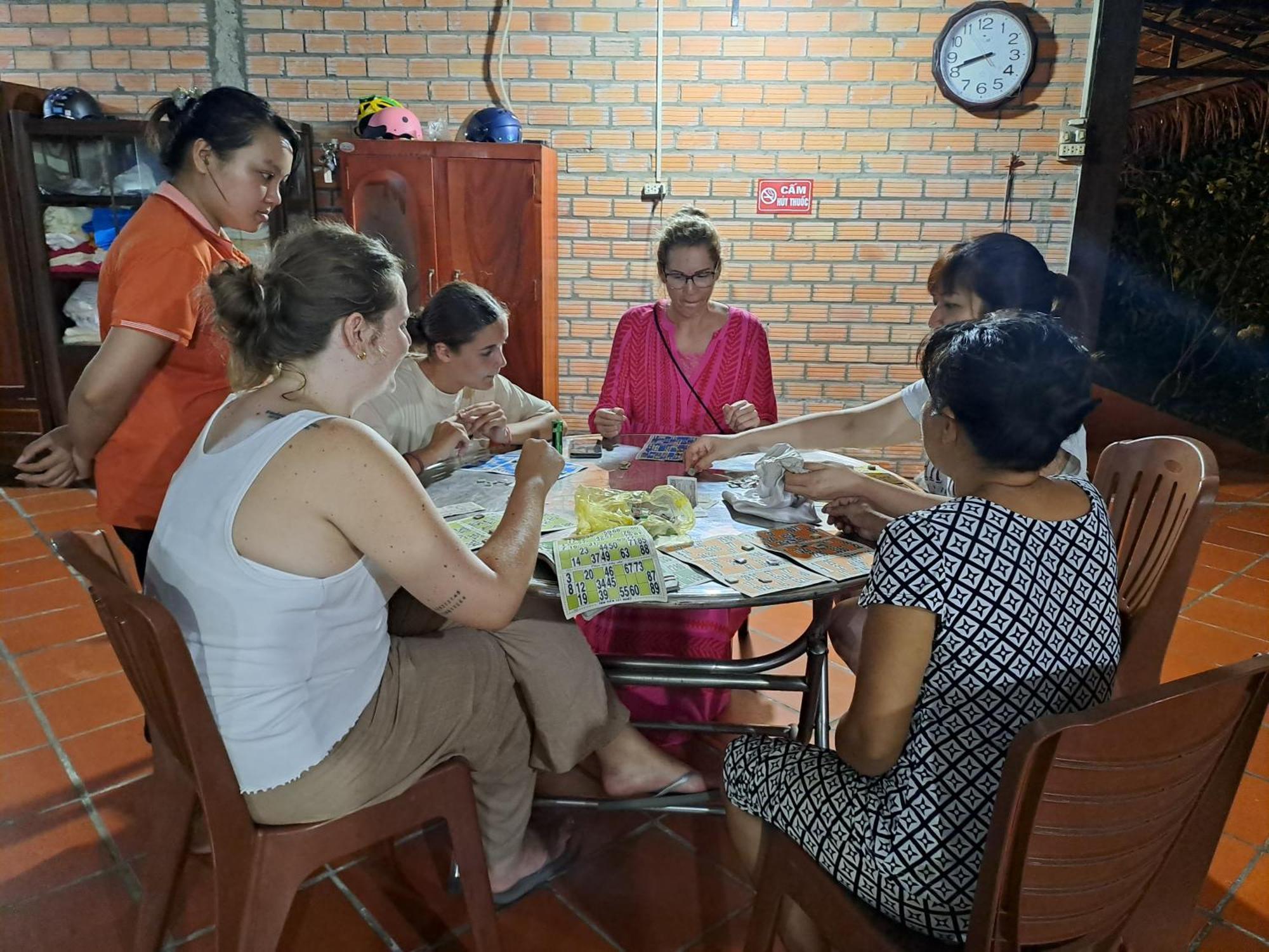 Ngoc Phuong Homestay Vĩnh Long Exterior foto